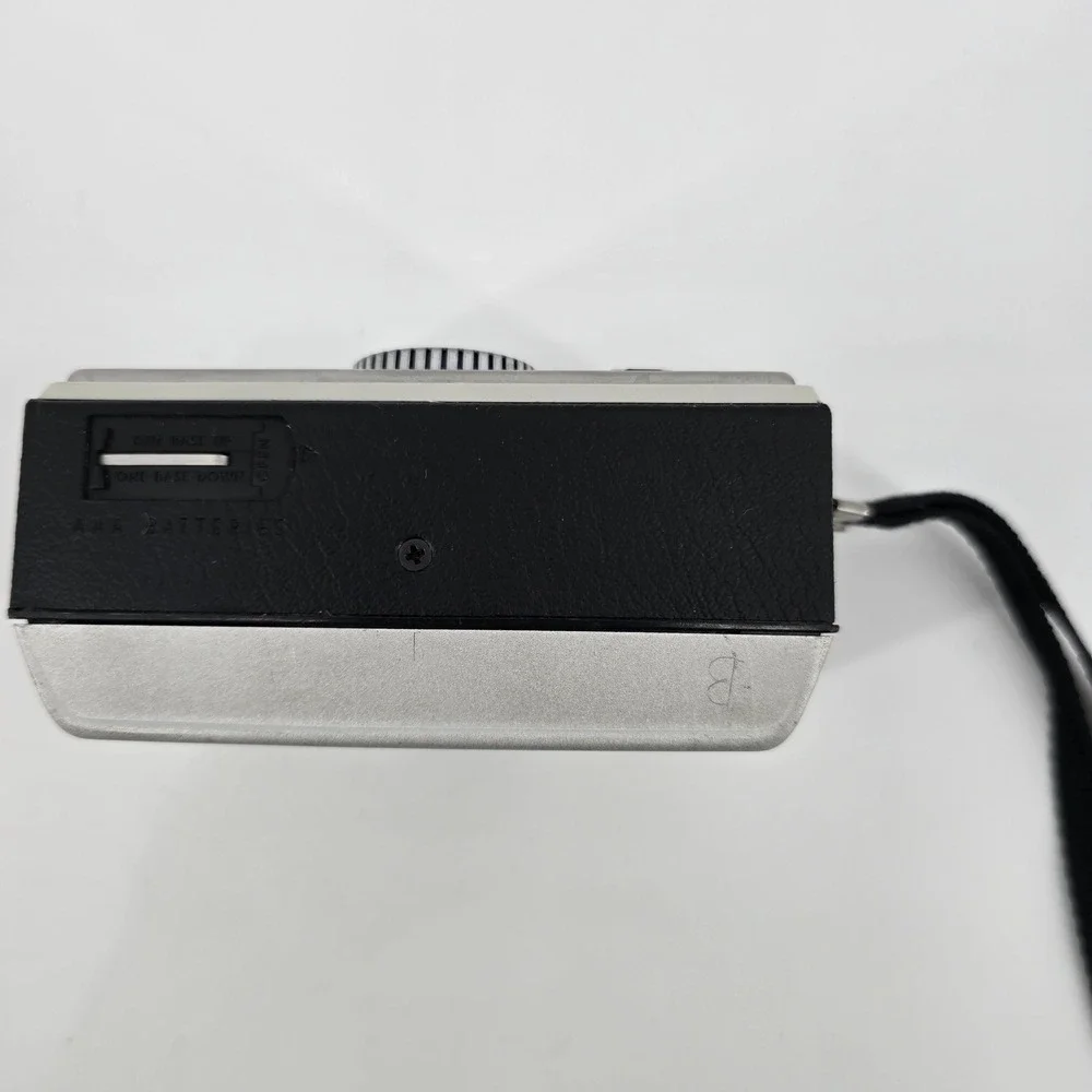 Kodak Instamatic 104 Camera Vintage 1960s 126 Film Point & Shoot Silver